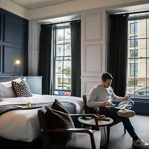 4* Hotel The George