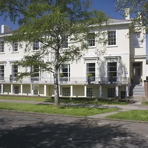 4* Gasthuis The Townhouse At Glenfall Lawn Pittville Circus