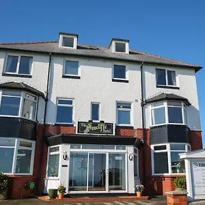 https://the-seacliffe-whitby.yorkshirehotels.net
