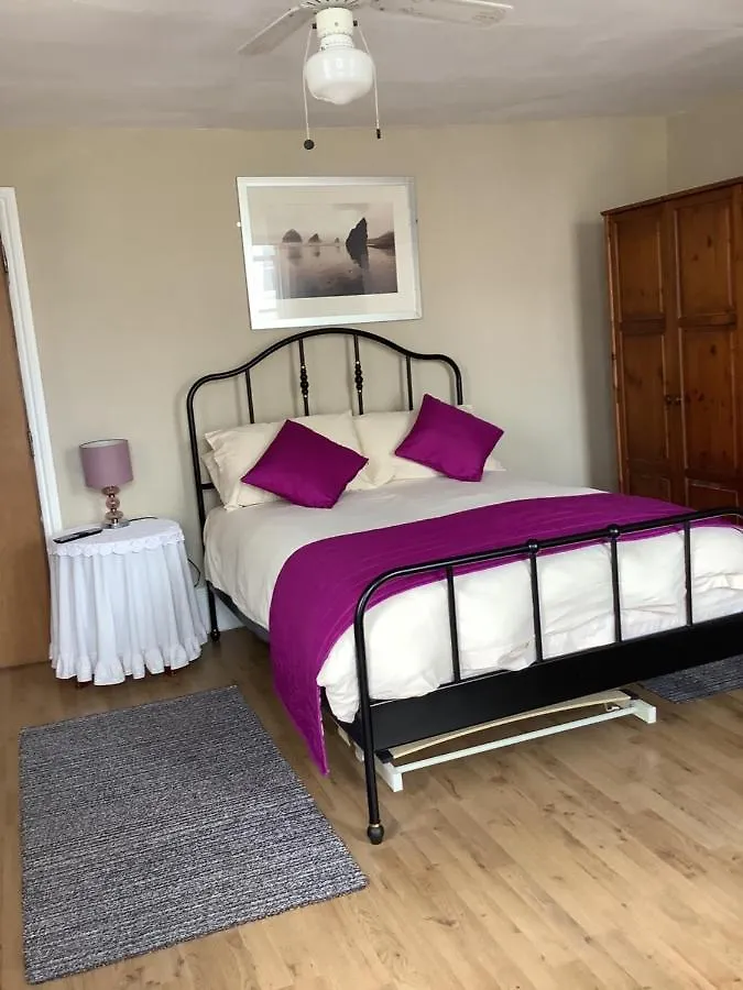The Bell Inn Cheltenham Hotel